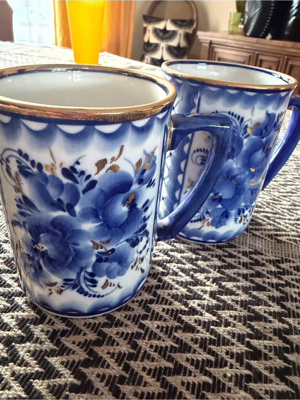 Vintage Set of Two Moscow Porcelain Mugs Blue and White